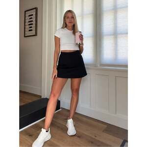 NWT Vuori Volley Tennis Mini Skirt Skort Black Size XS
